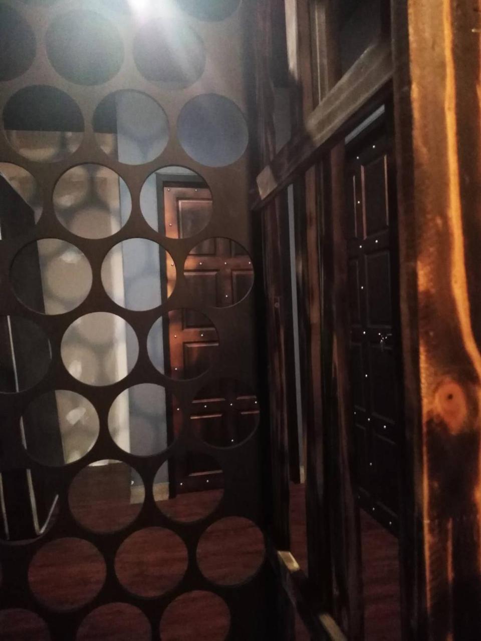 Chang Bed And Bar Hostel (Adults Only) 수랏타니 외부 사진
